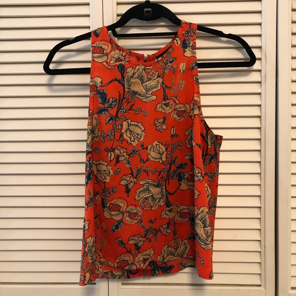Floral sleeveless top